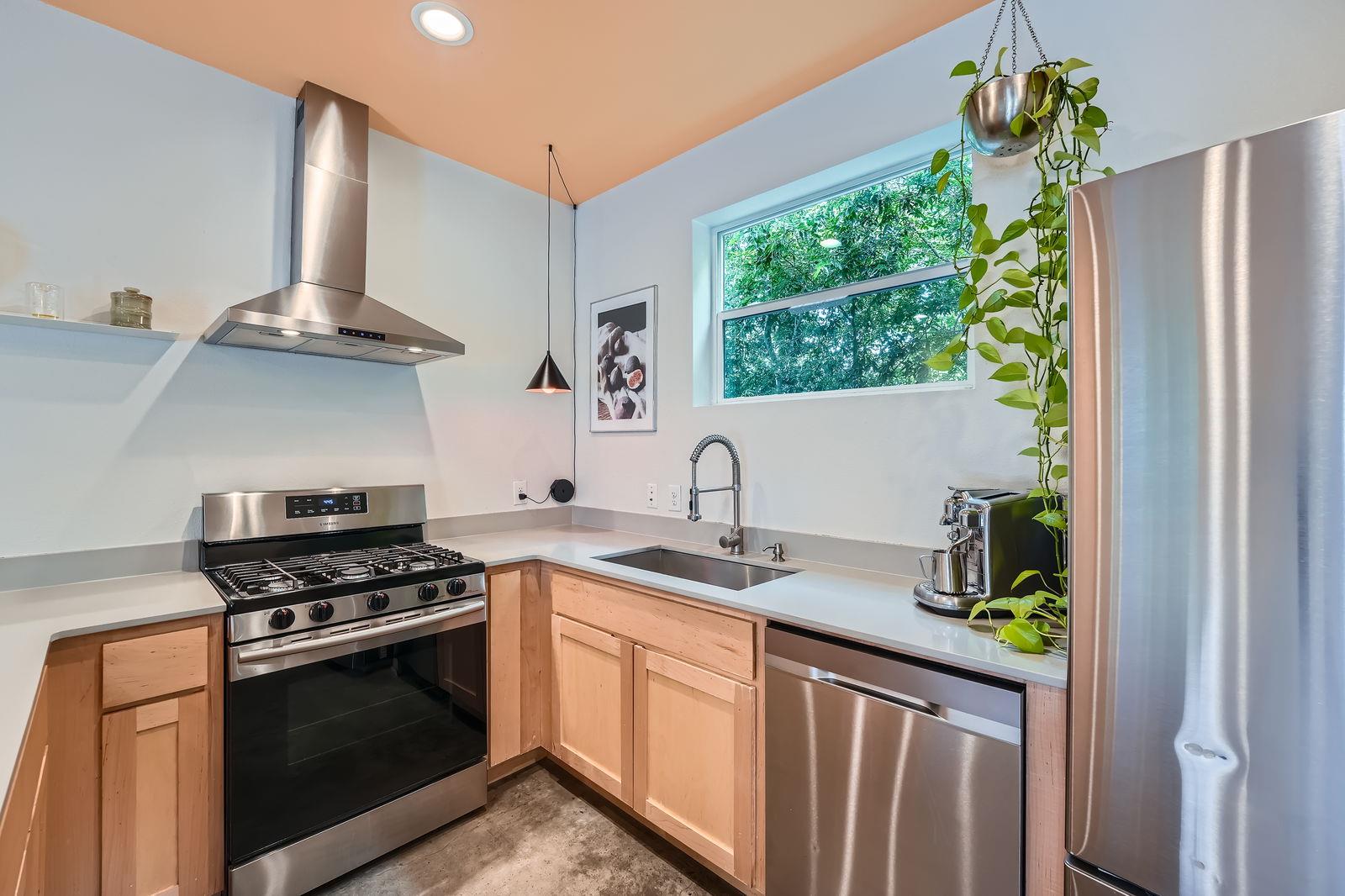 7311 Providence Ave # B, Austin, TX 78752