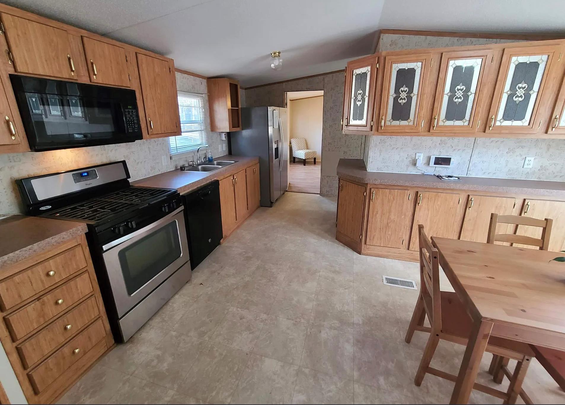 374 Plum St # A, Bastrop, TX 78602