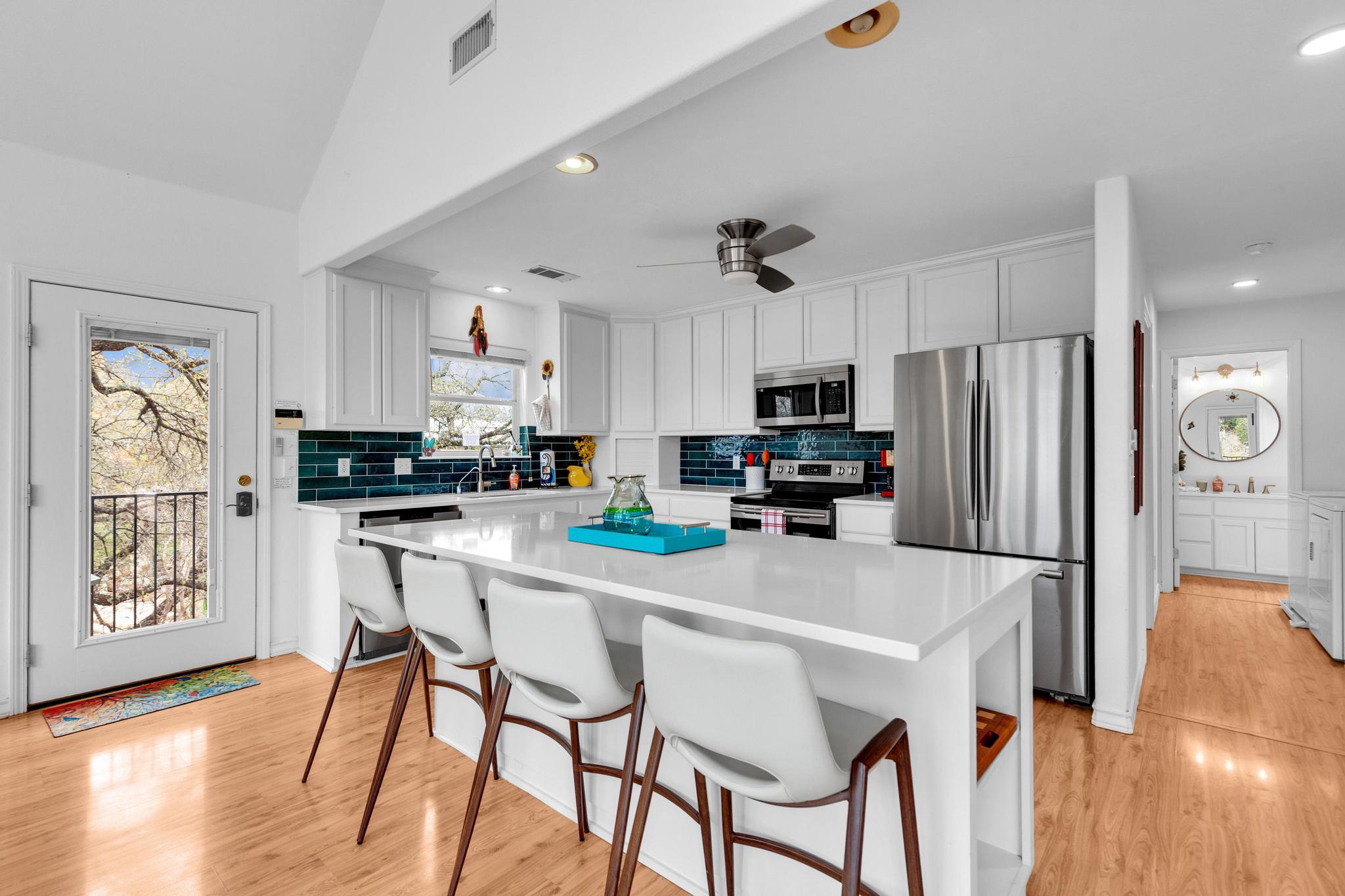 23901 Redbird Trl, Marble Falls, TX 78654