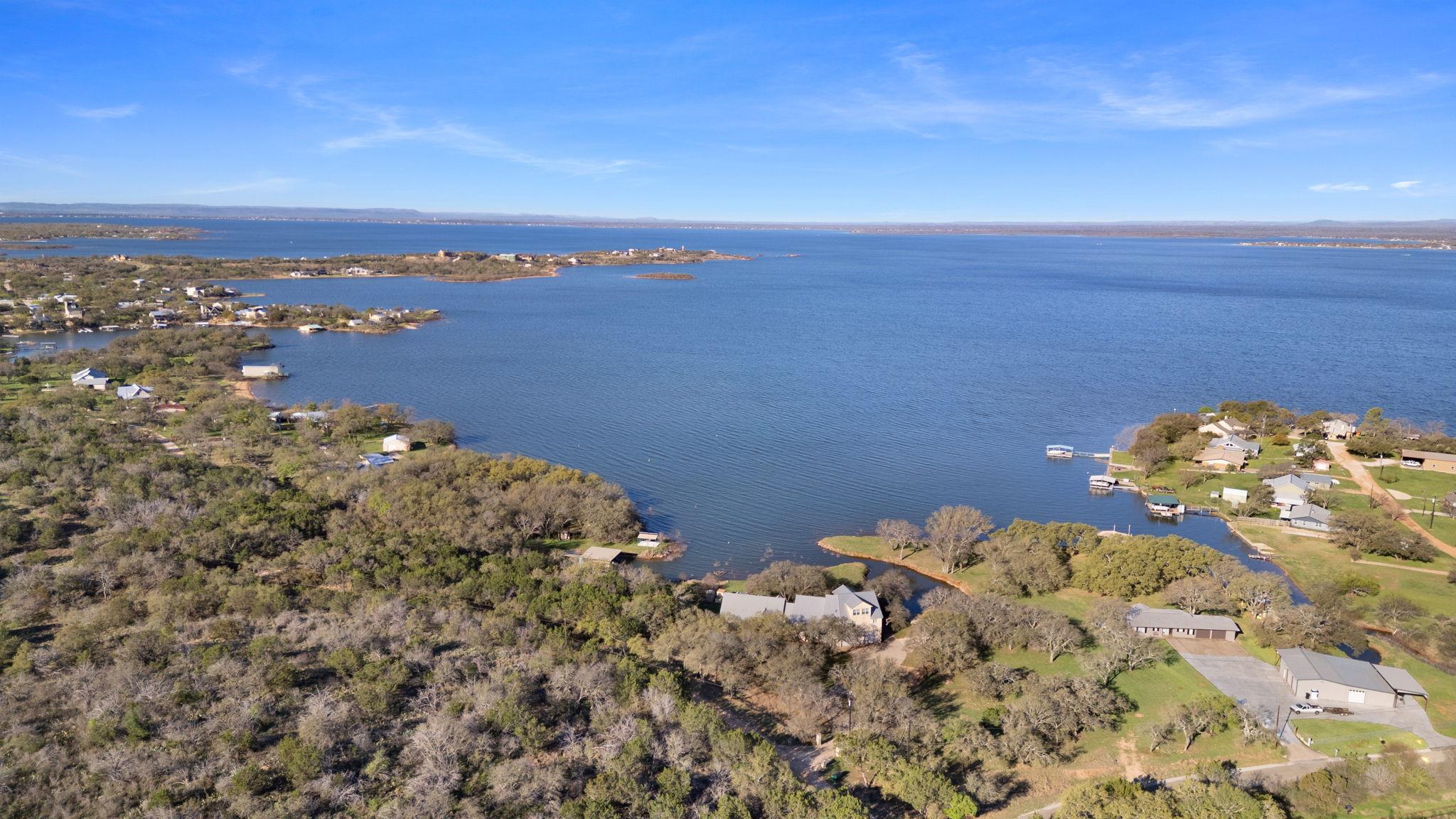 101 Kelly Emeralds Rd, Burnet, TX 78611