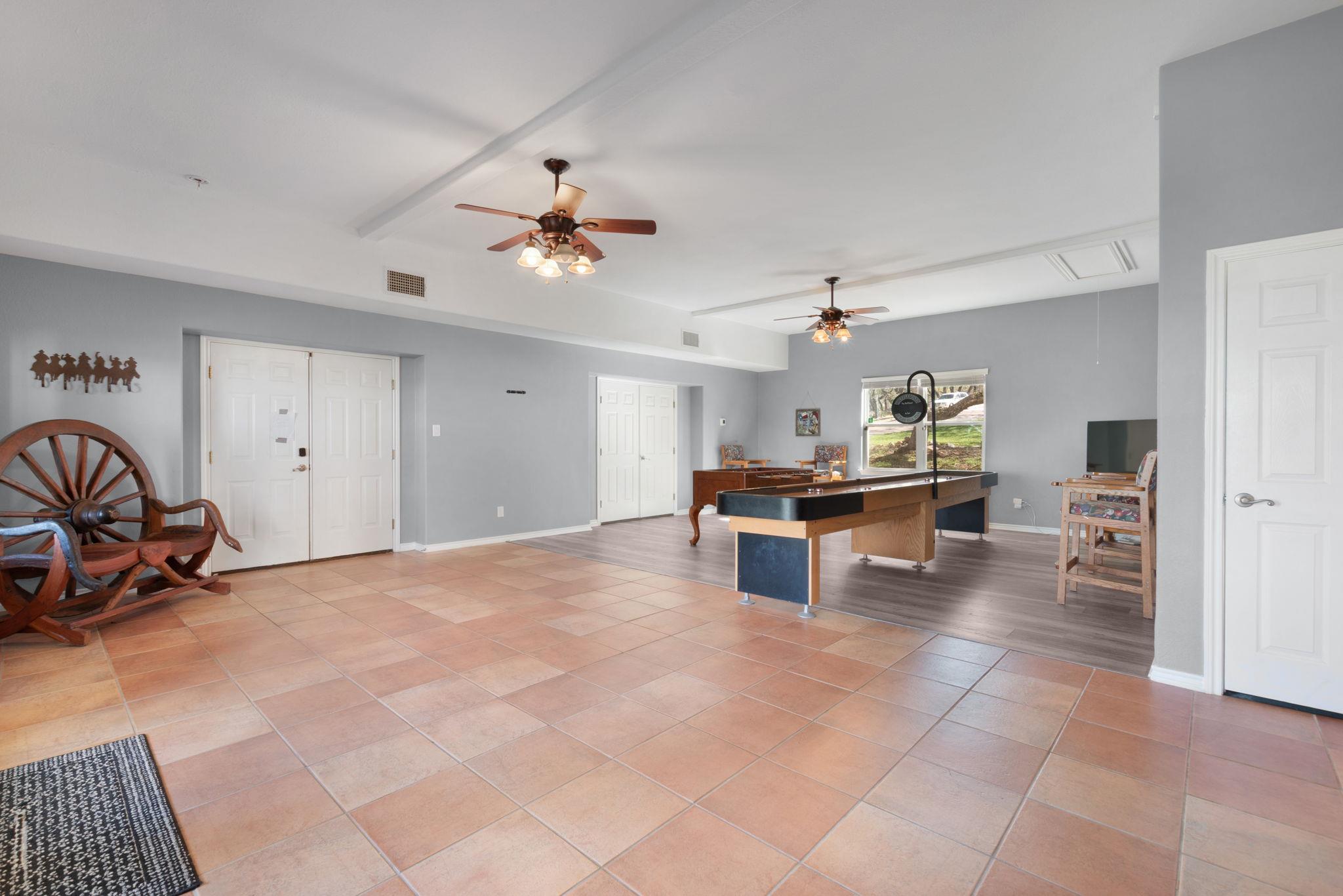 101 Kelly Emeralds Rd, Burnet, TX 78611