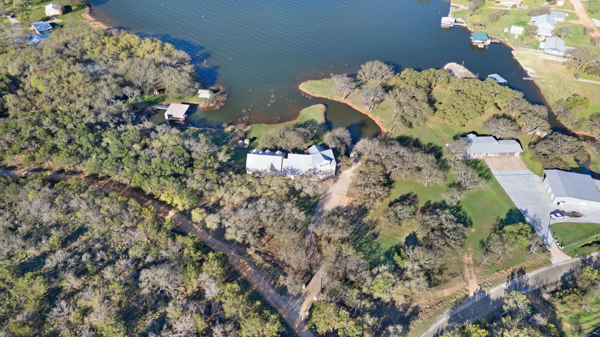 101 Kelly Emeralds Rd, Burnet, TX 78611