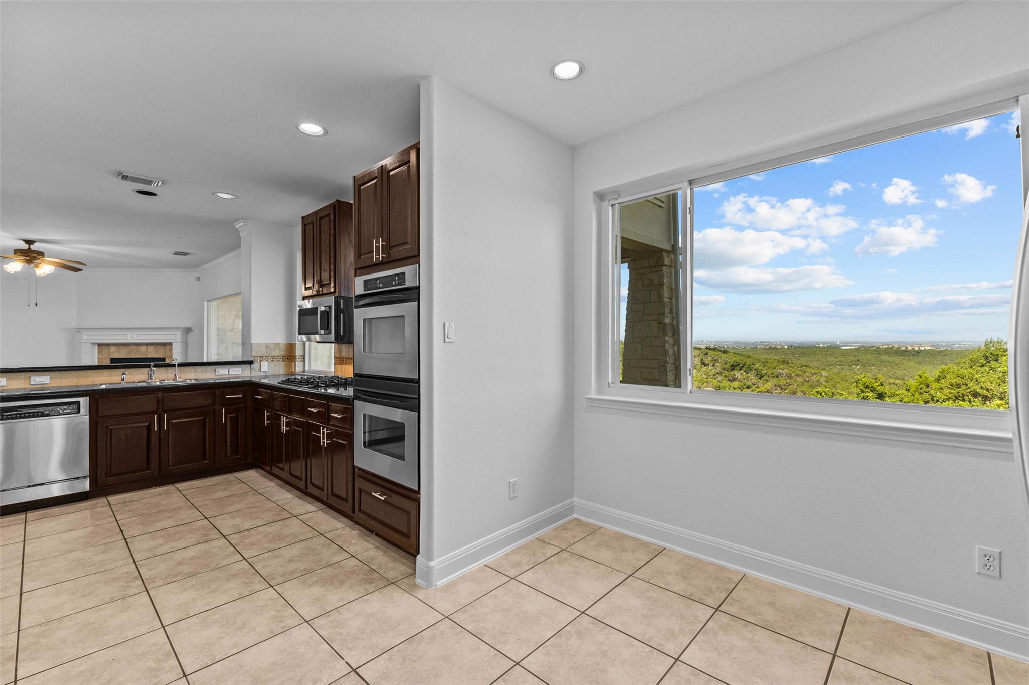 5724 Brittlyns Ct, Austin, TX 78730