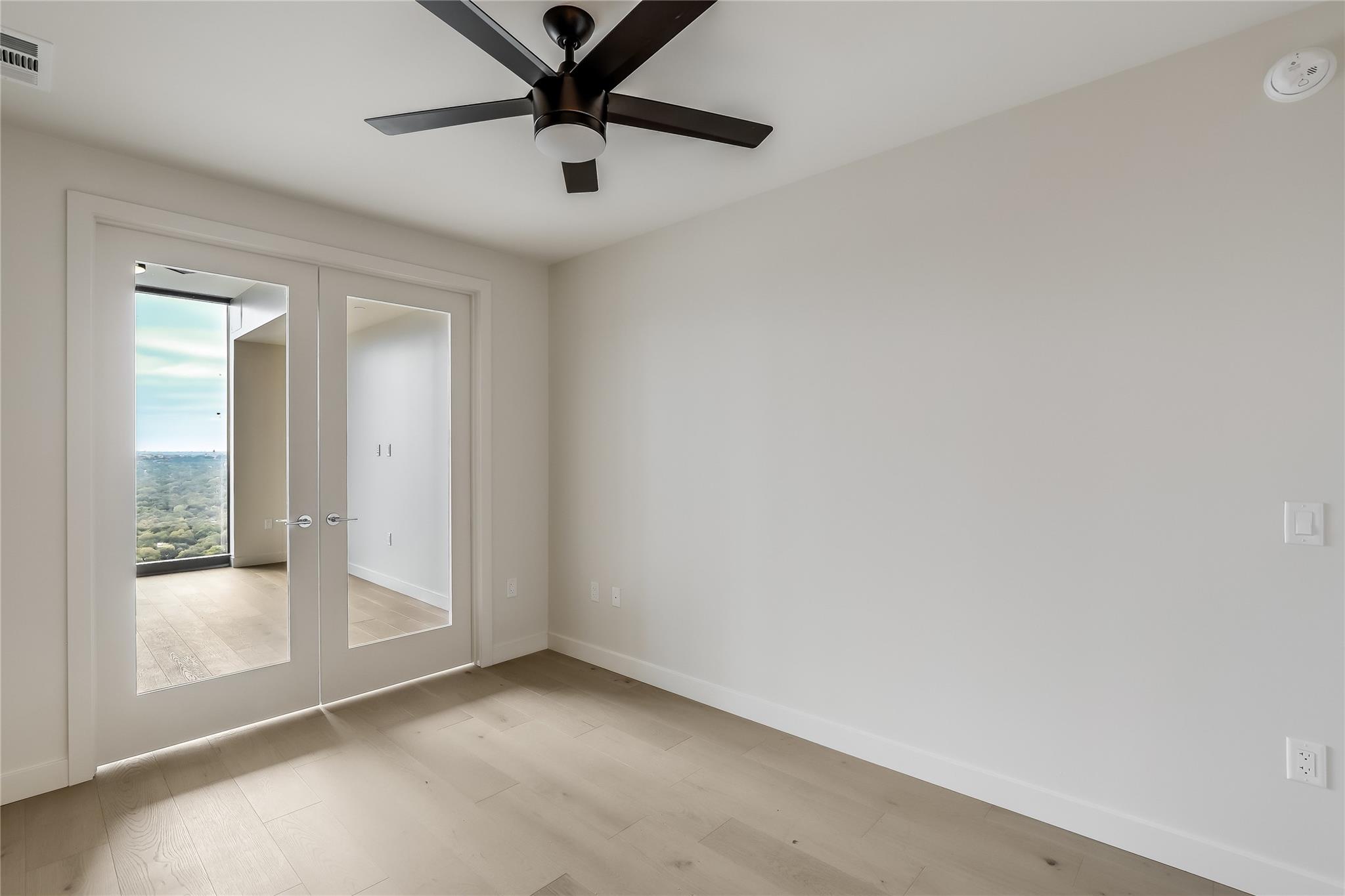 44 East Ave # 3111, Austin, TX 78701