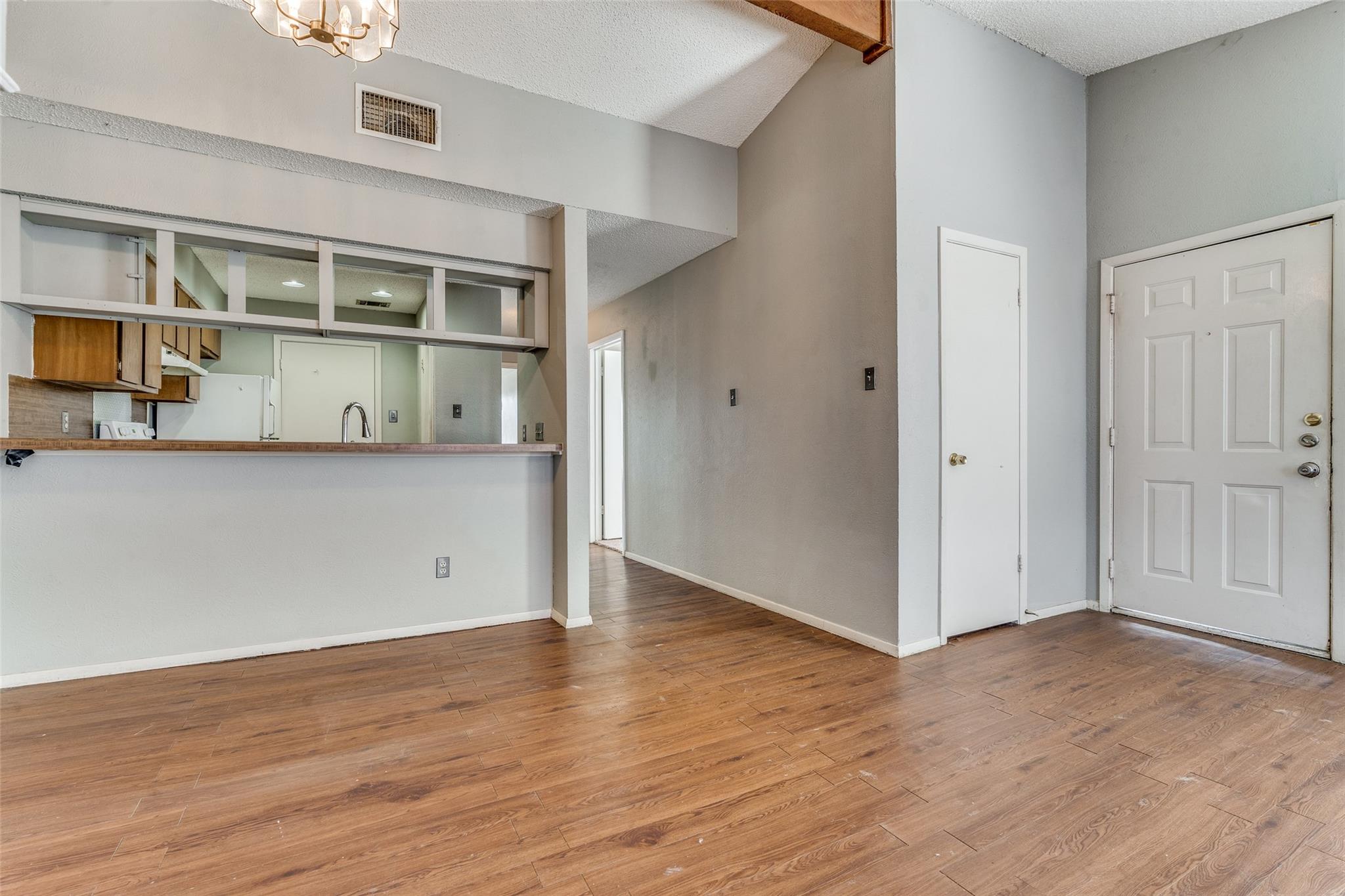 5303 Indio Cv # D, Austin, TX 78745