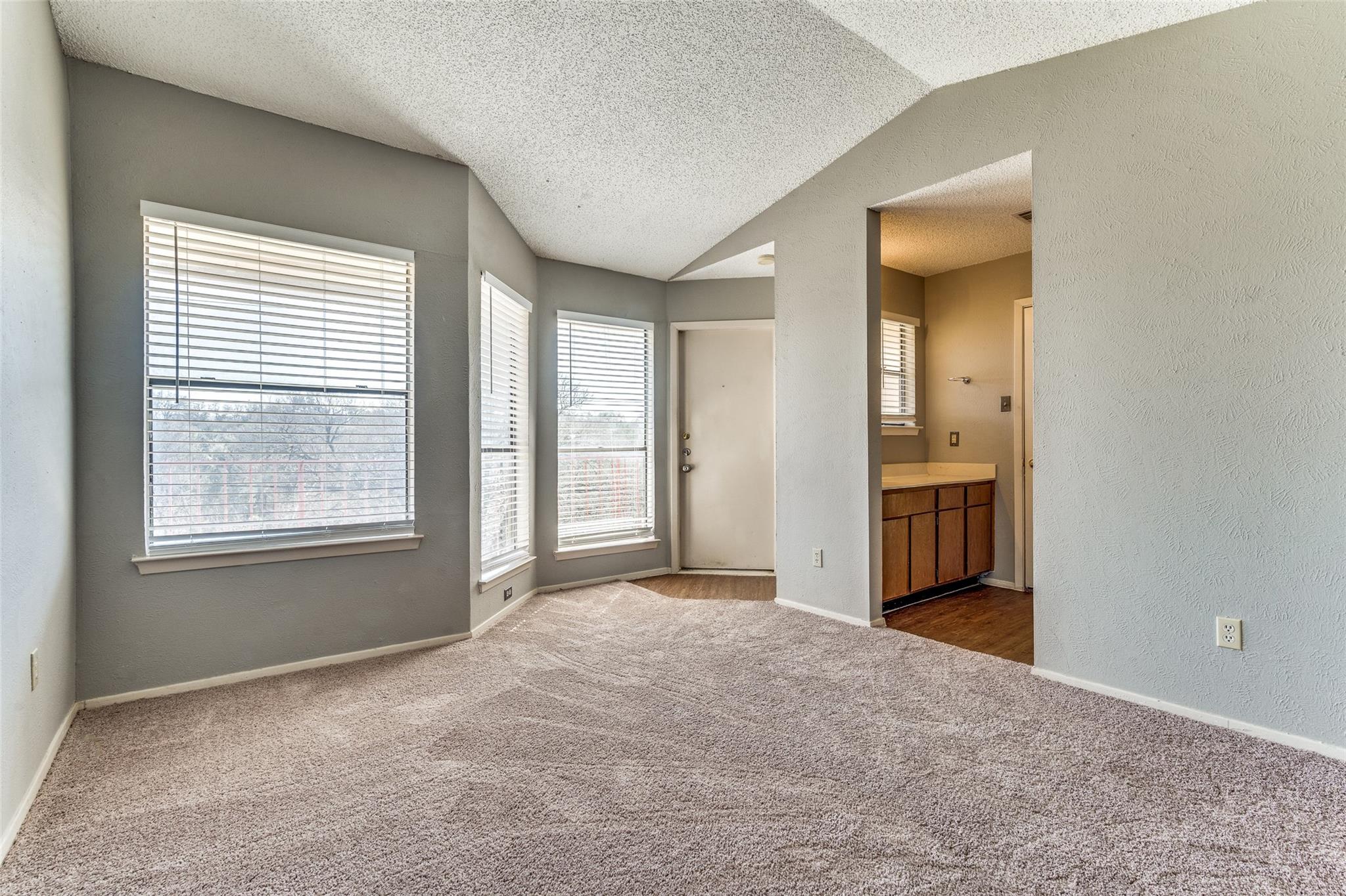 5303 Indio Cv # D, Austin, TX 78745