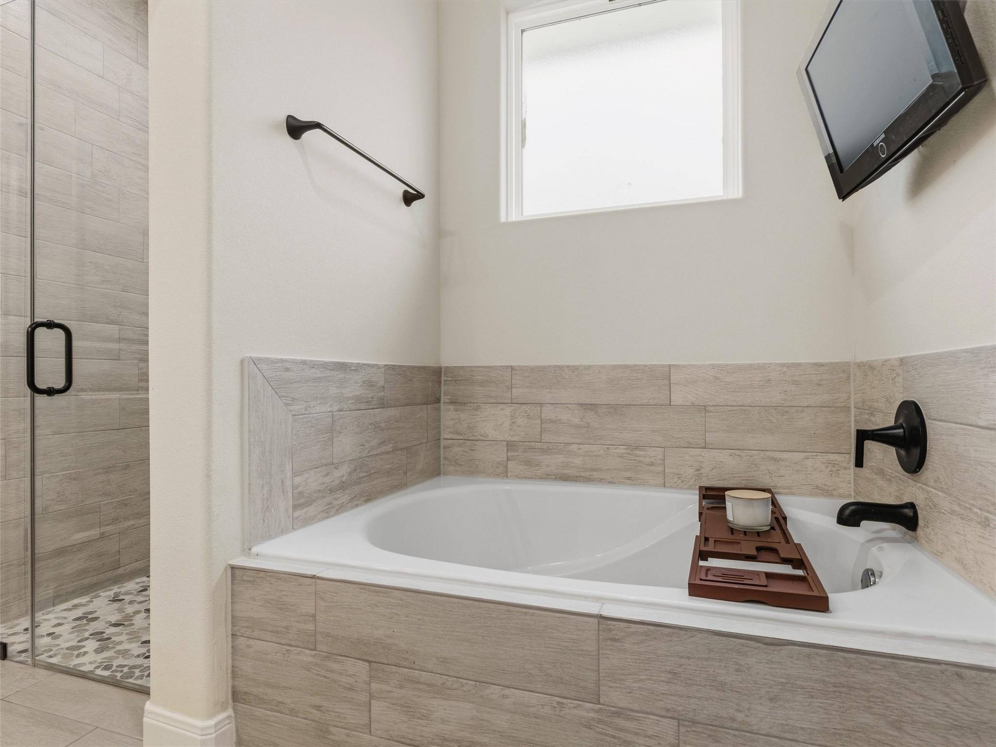 334 Webb St, Smithville, TX 78957