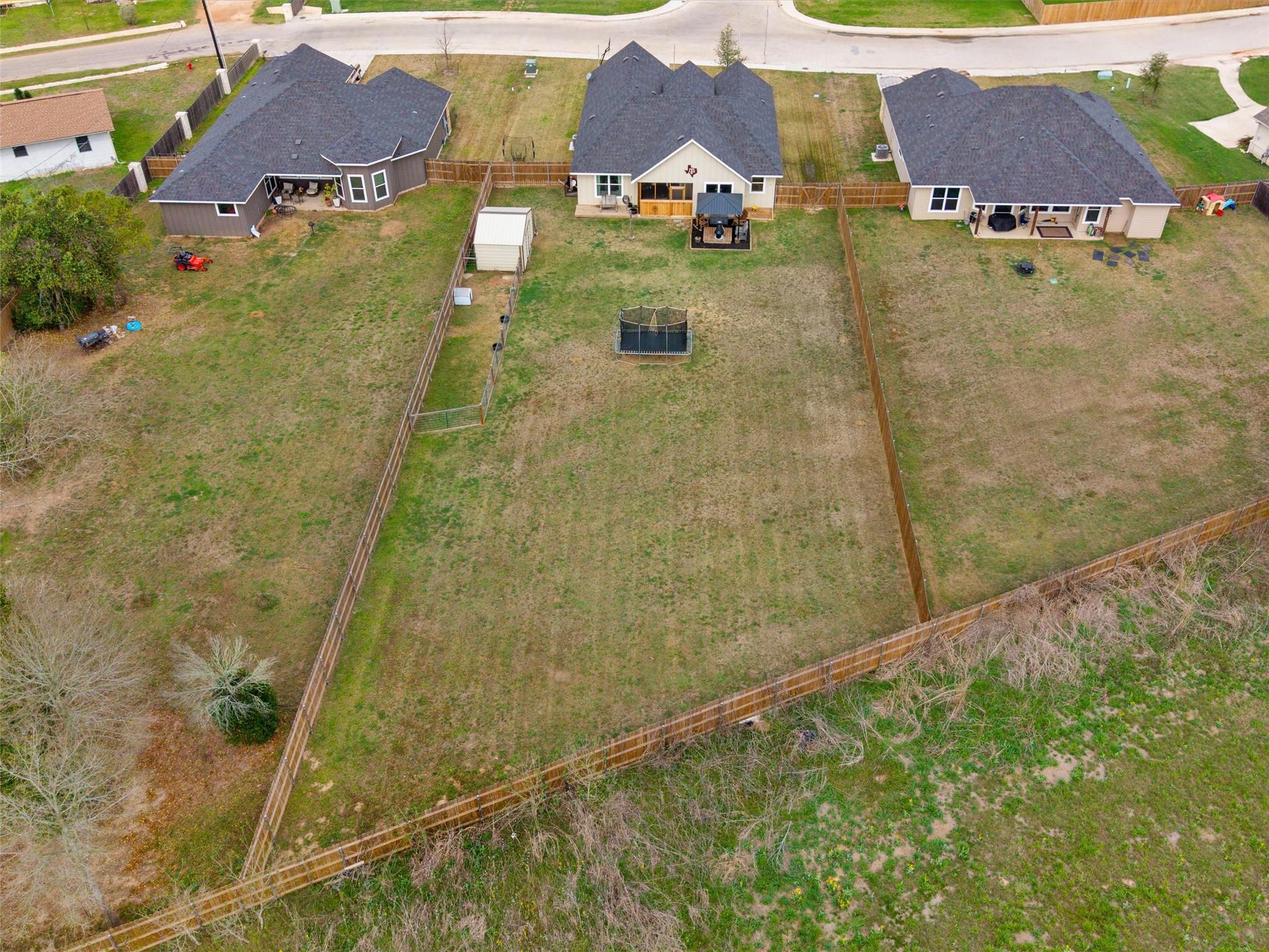 334 Webb St, Smithville, TX 78957