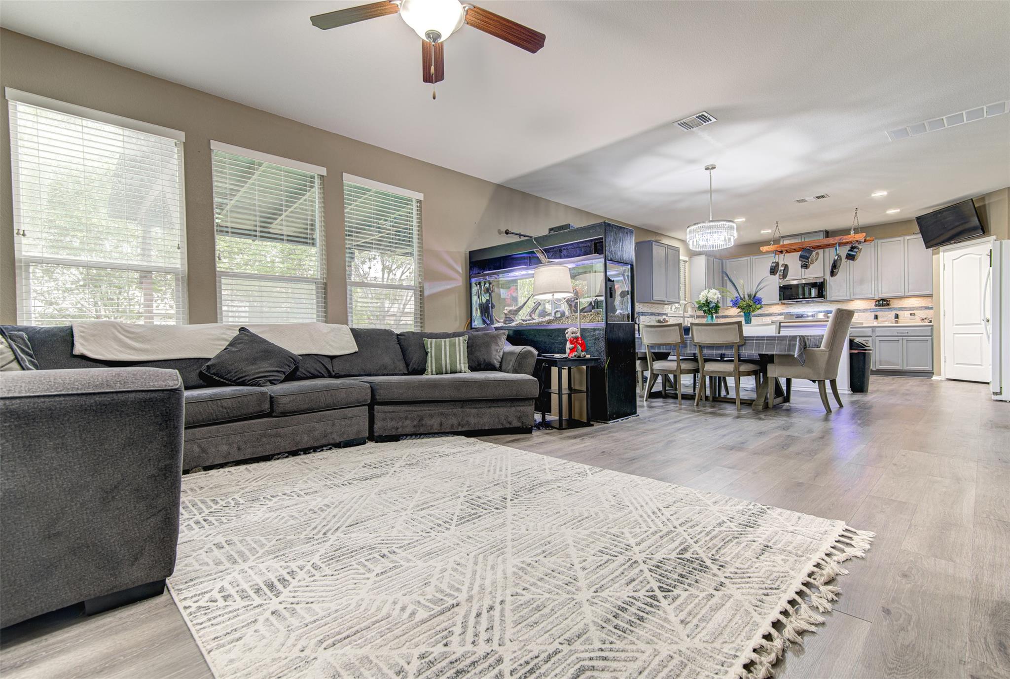 5904 Pescia St, Round Rock, TX 78665