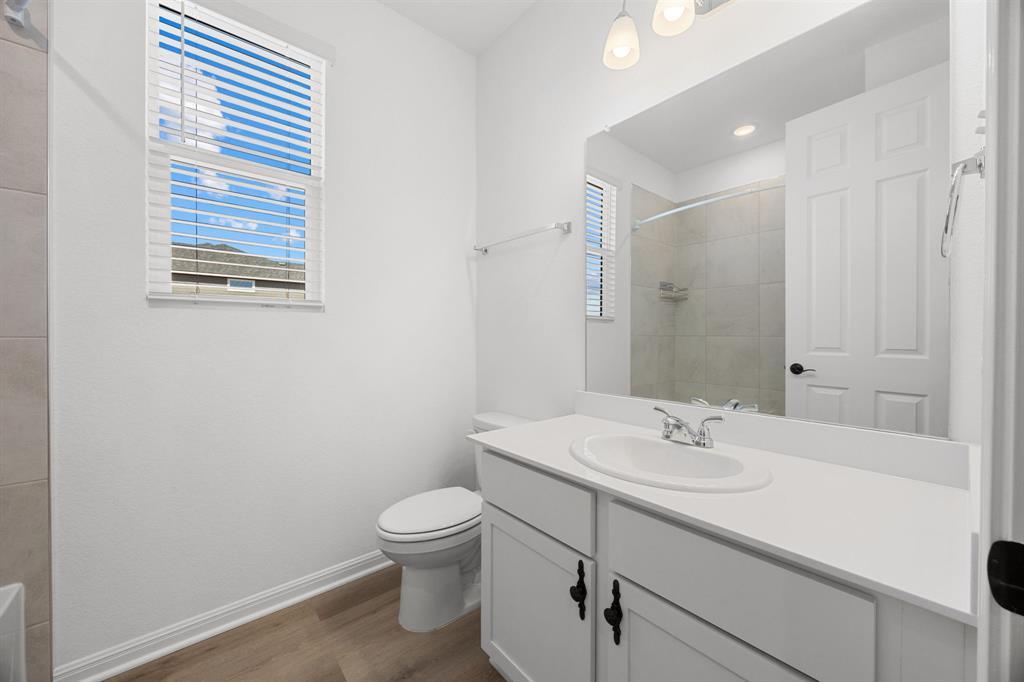 191 Silverton Ln, Cedar Creek, TX 78612