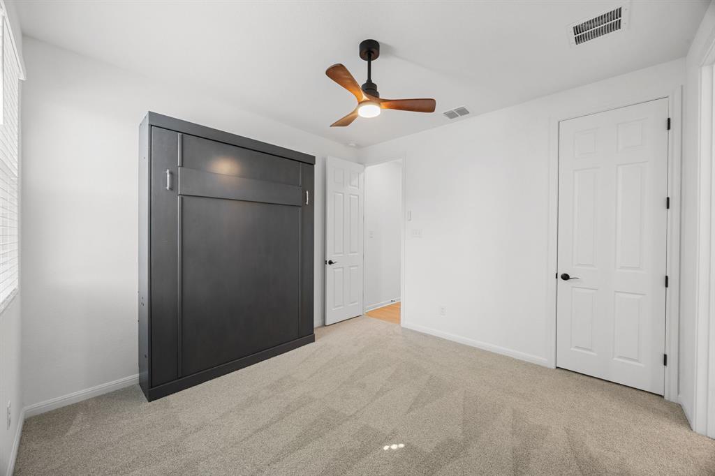 191 Silverton Ln, Cedar Creek, TX 78612