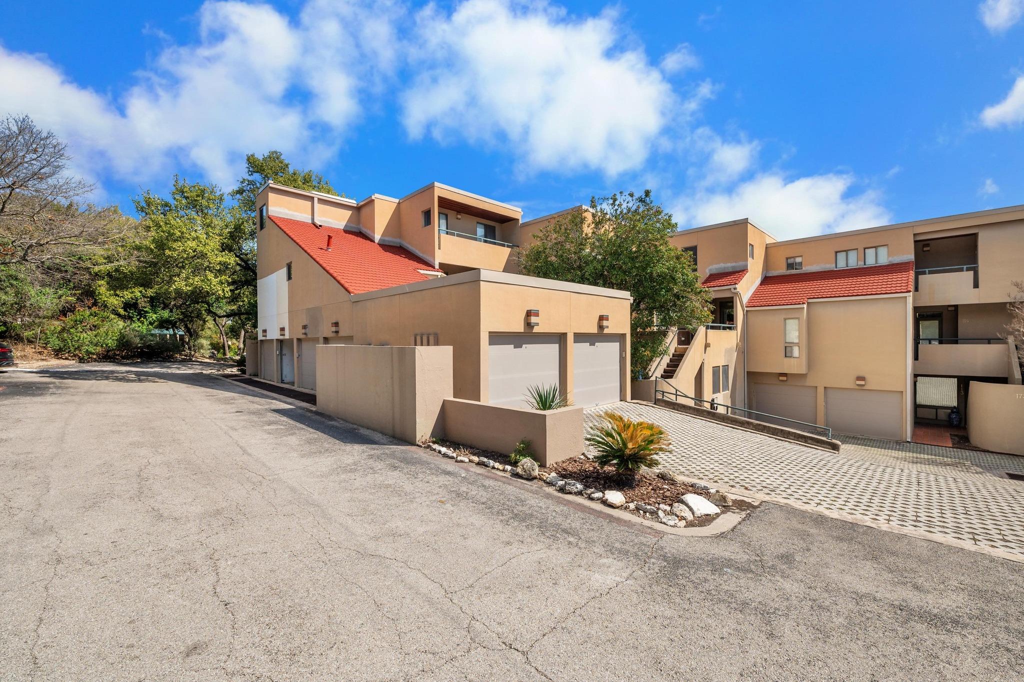 1735 Spyglass Dr # 111, Austin, TX 78746