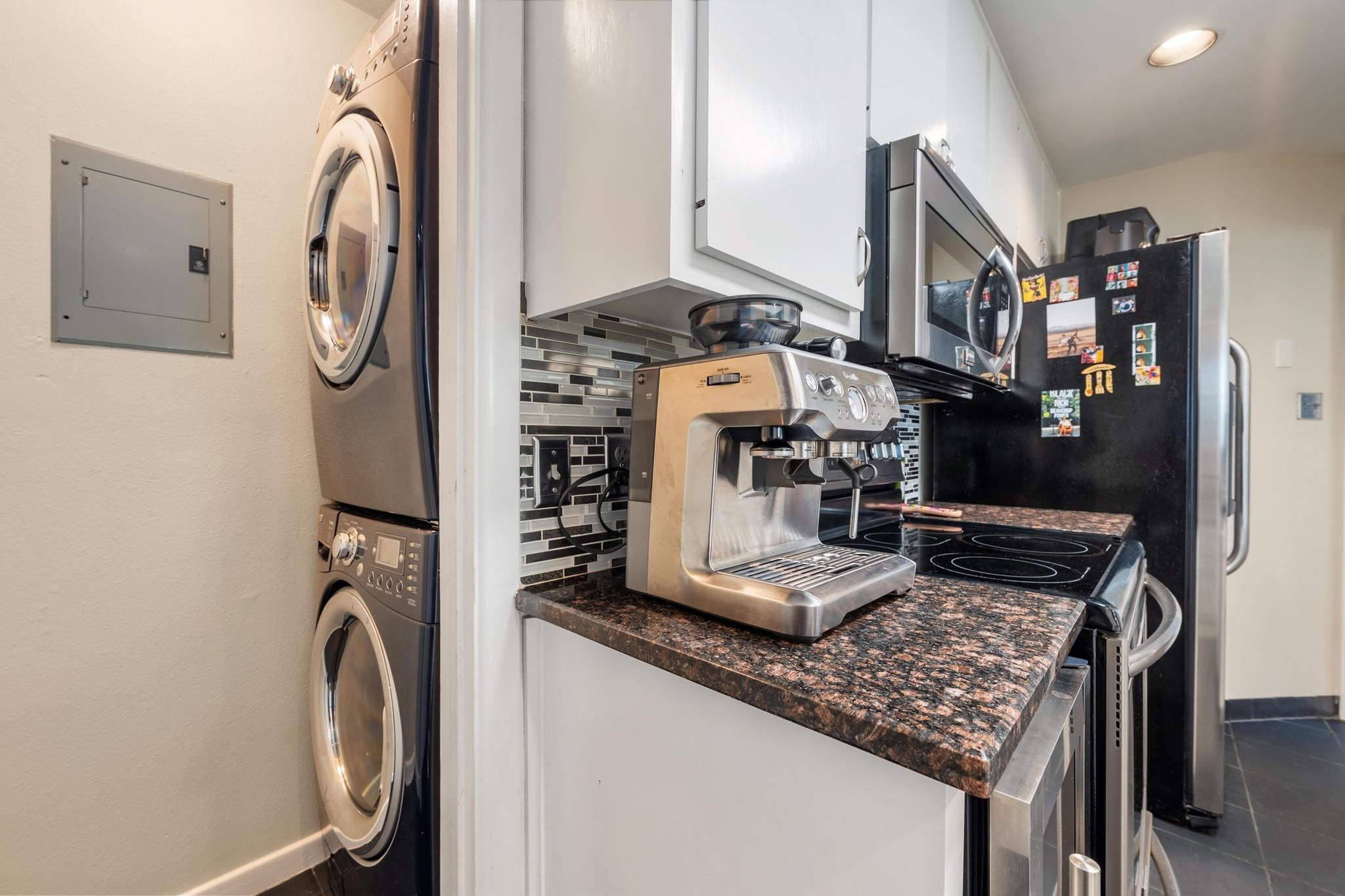 1735 Spyglass Dr # 111, Austin, TX 78746