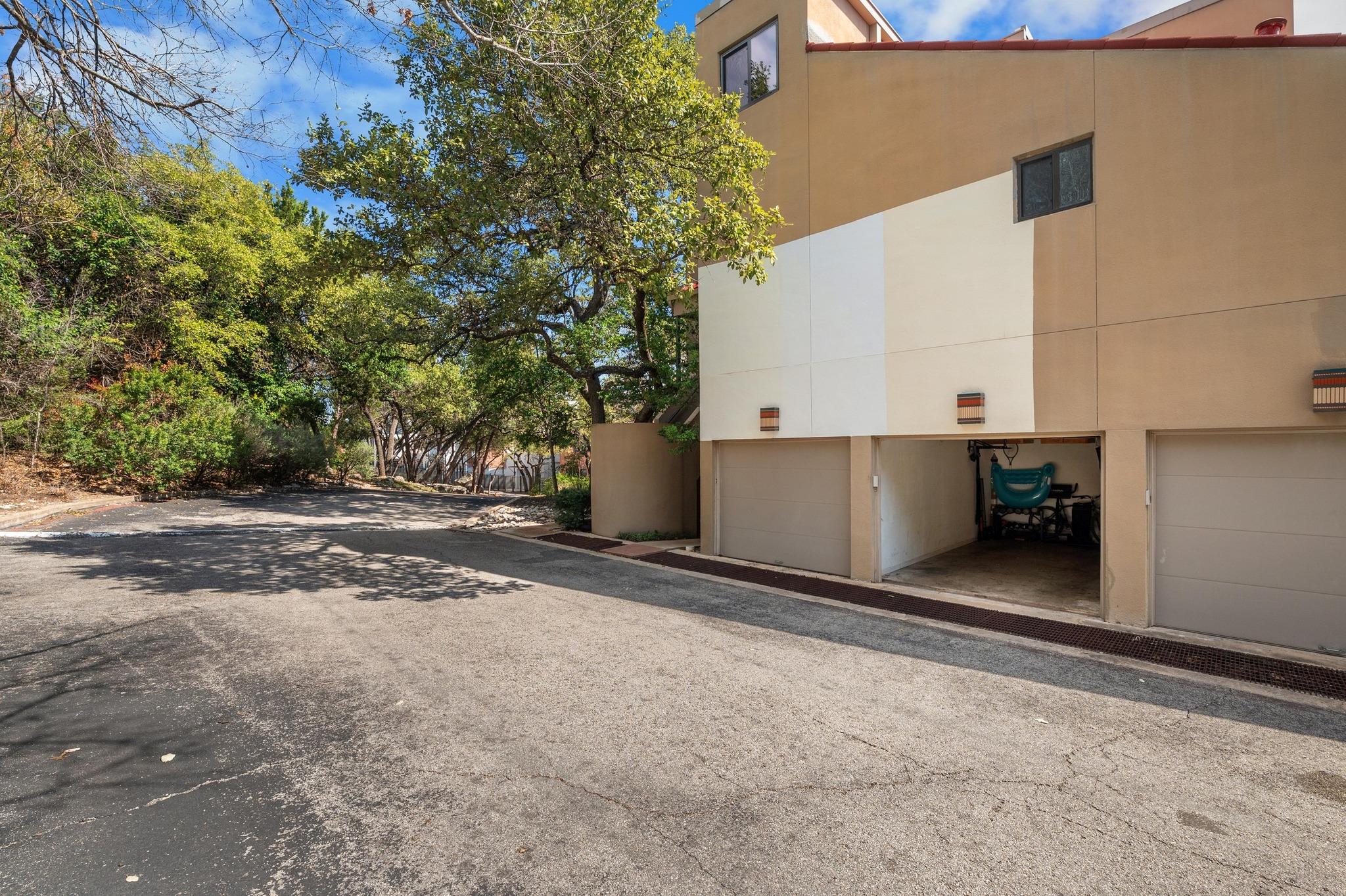 1735 Spyglass Dr # 111, Austin, TX 78746