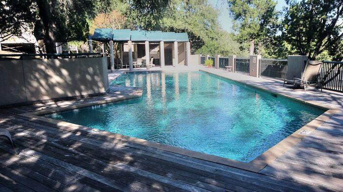 1735 Spyglass Dr # 111, Austin, TX 78746