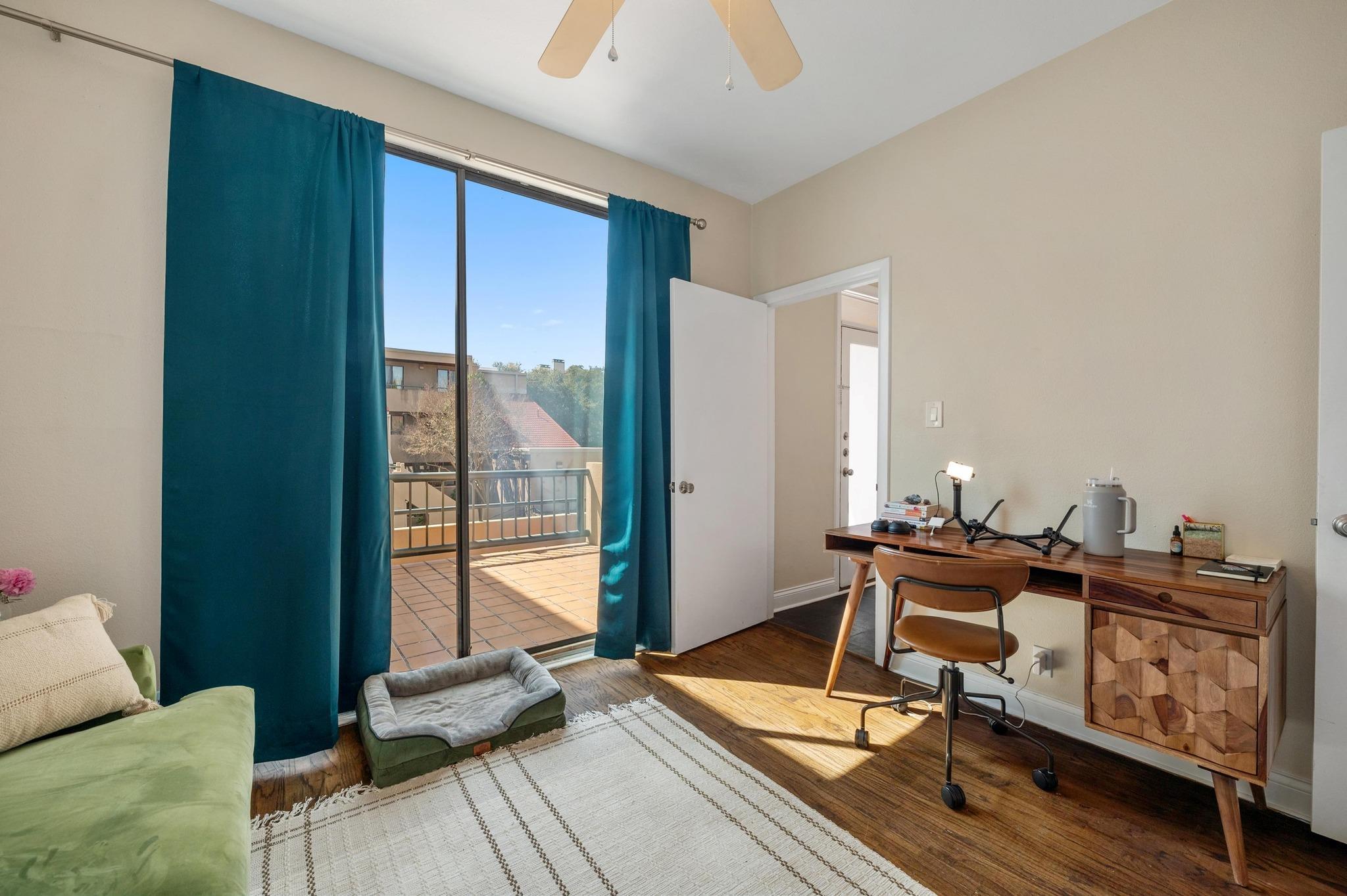 1735 Spyglass Dr # 111, Austin, TX 78746