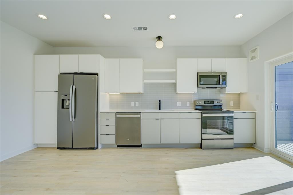 100 W Mockingbird Ln # 403, Austin, TX 78745