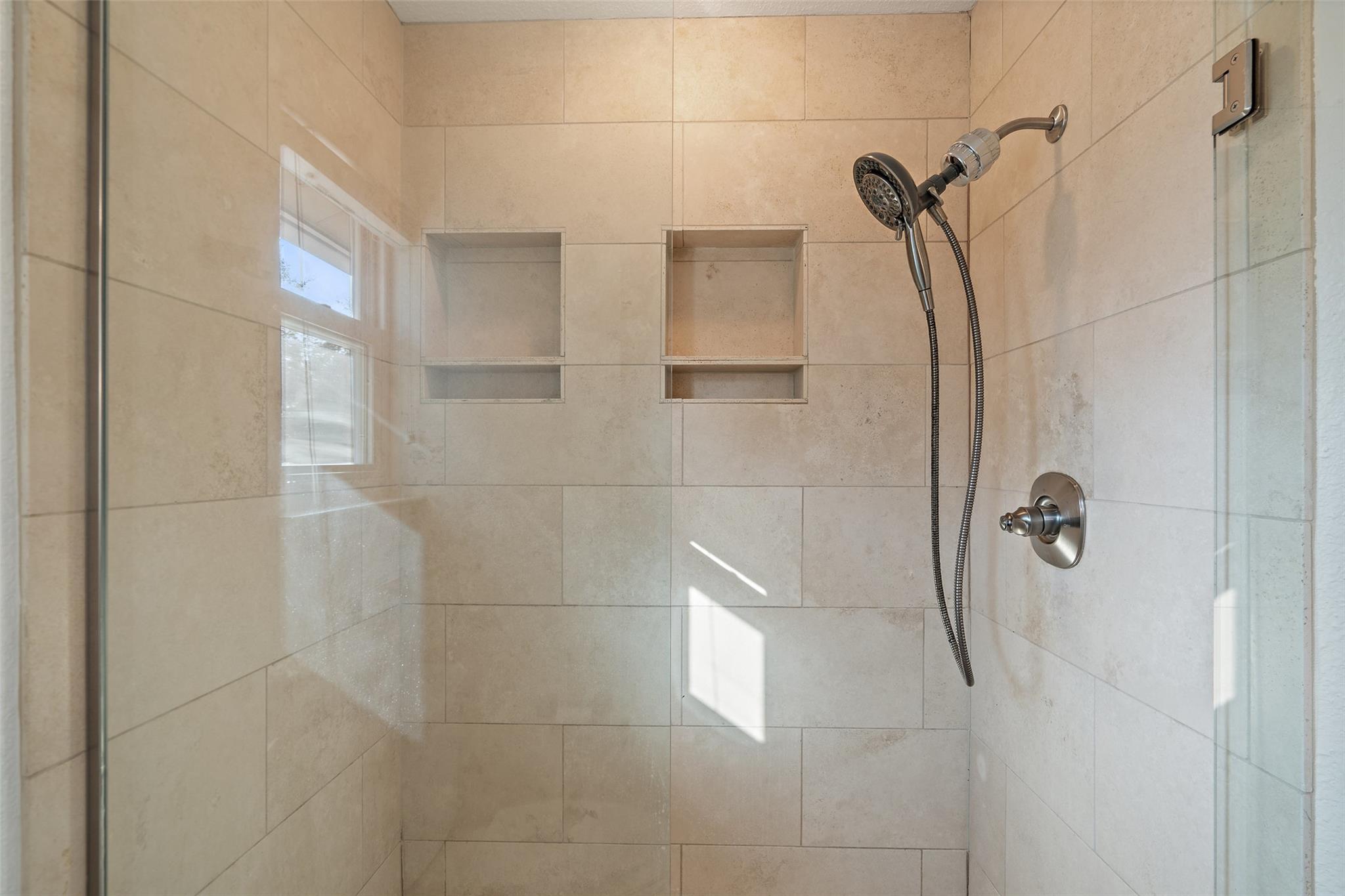 6523 Heron Dr, Austin, TX 78759