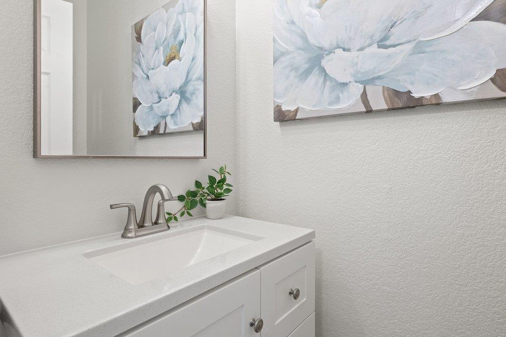 8213 Cheno Cortina Trl, Austin, TX 78749