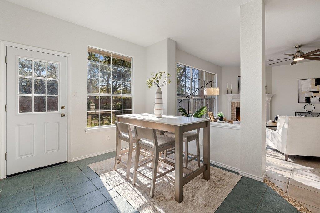 8213 Cheno Cortina Trl, Austin, TX 78749