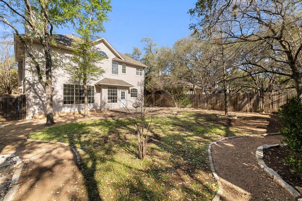 8213 Cheno Cortina Trl, Austin, TX 78749