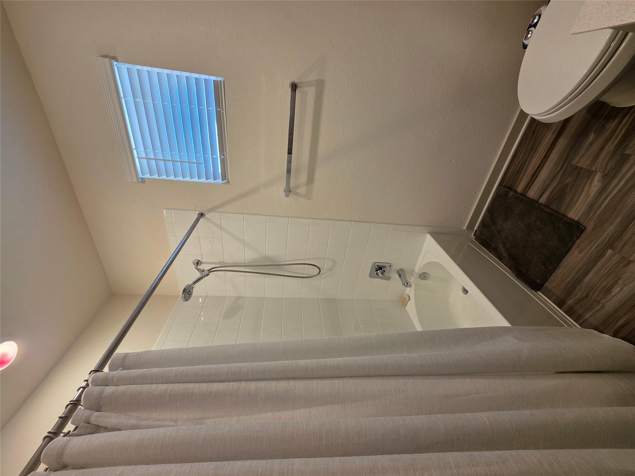 8415 Linda Michelle Ln, Austin, TX 78724