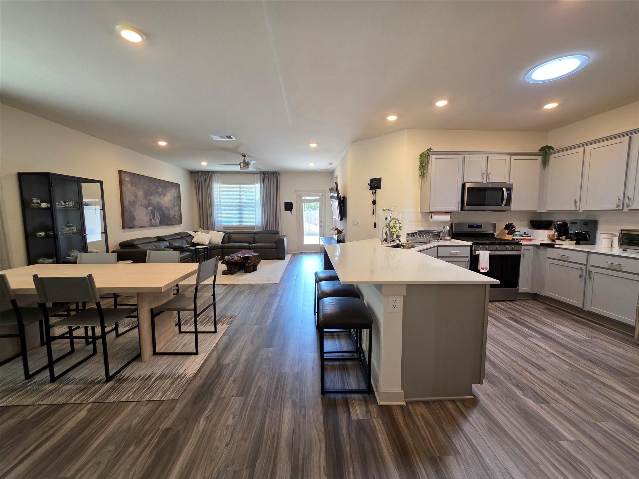 8415 Linda Michelle Ln, Austin, TX 78724