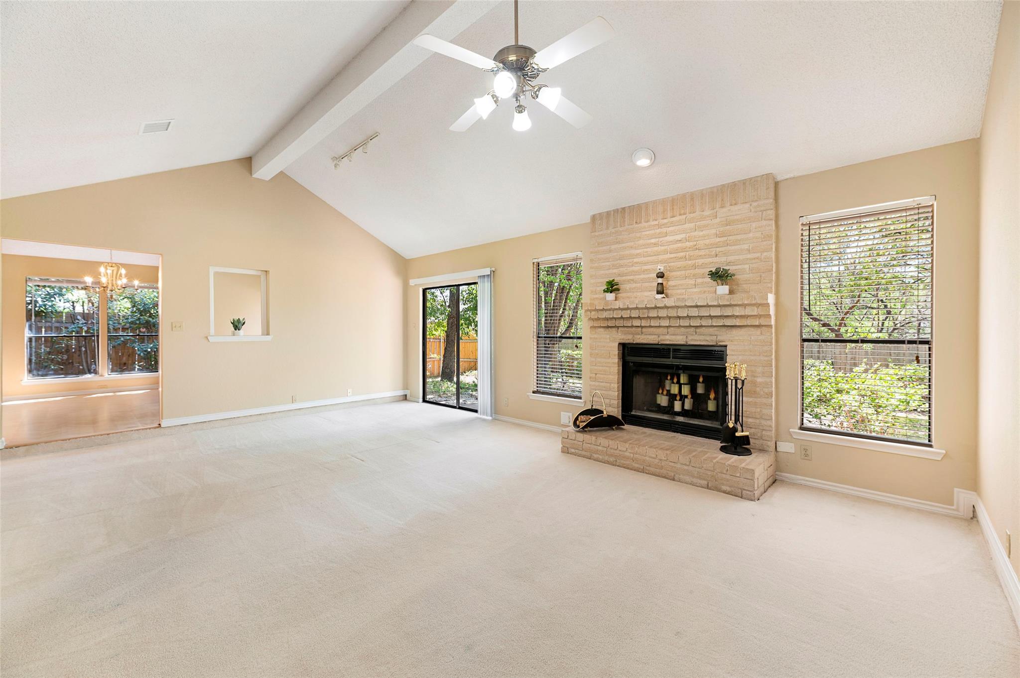 16318 Spotted Eagle Dr, Leander, TX 78641