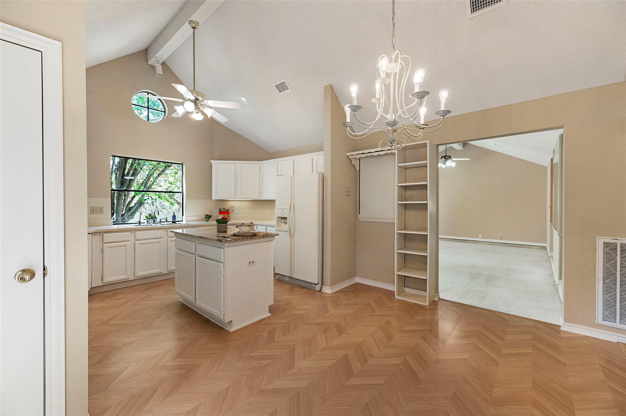 16318 Spotted Eagle Dr, Leander, TX 78641