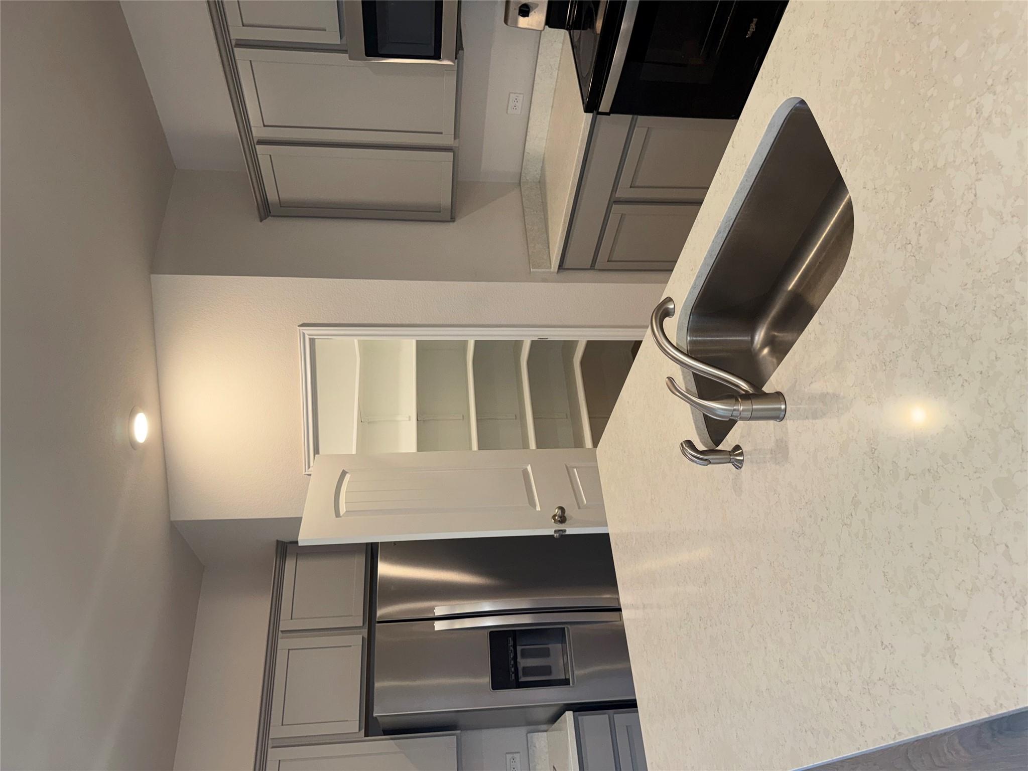 140 Grey Slate Ave, Marble Falls, TX 78654