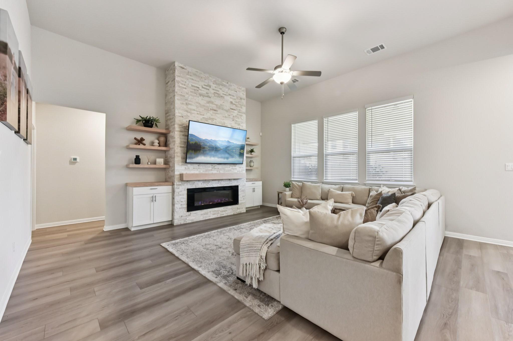 307 Cathedral Mountain Dr, Dripping Springs, TX 78620