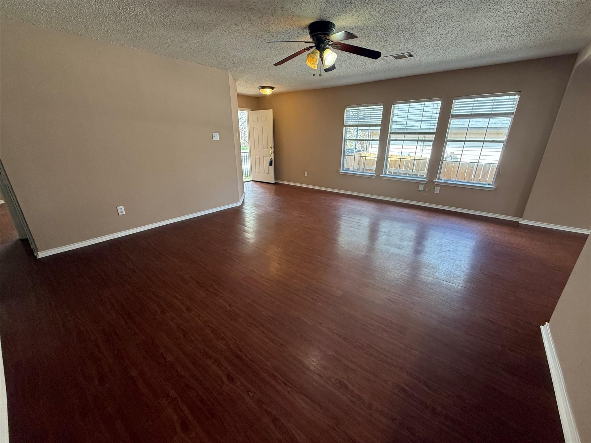 1208 Copano Cv, Round Rock, TX 78664