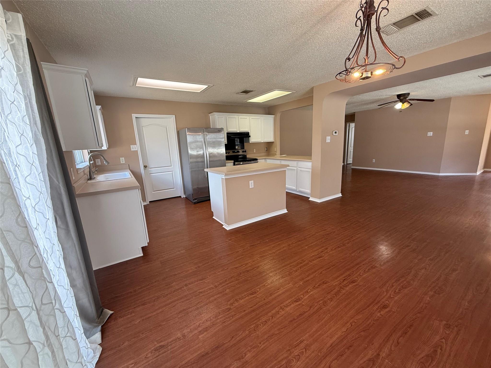 1208 Copano Cv, Round Rock, TX 78664