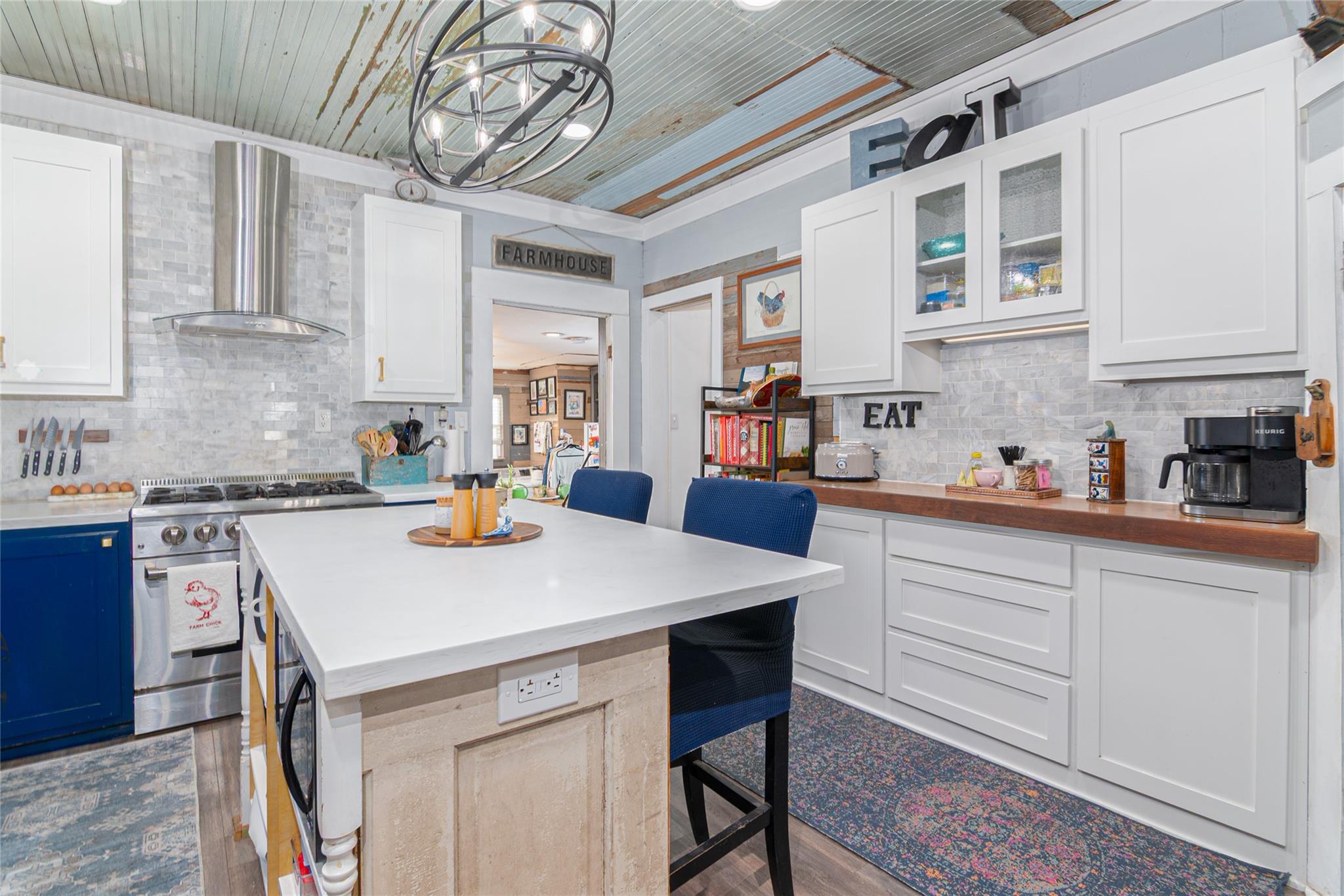 7150 Linne Rd, Seguin, TX 78155