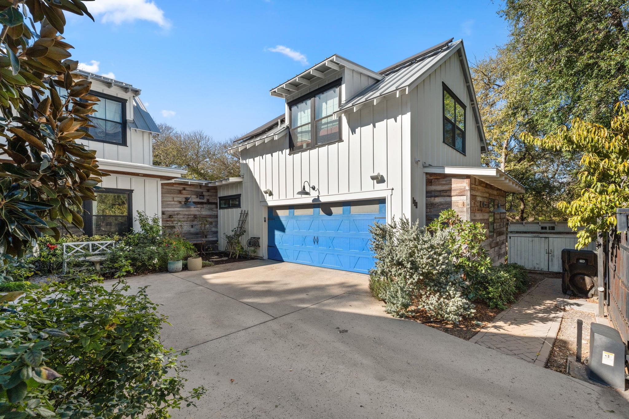 703 E Live Oak St, Austin, TX 78704