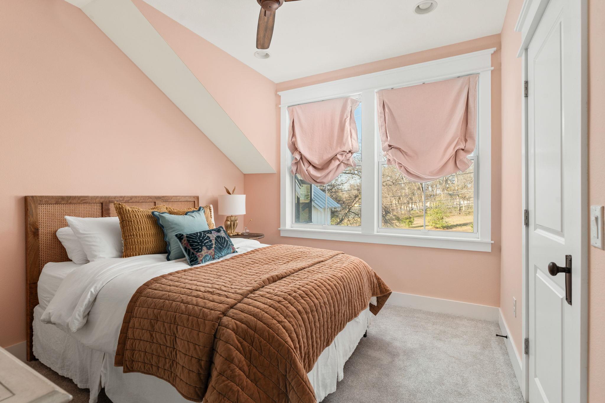 703 E Live Oak St, Austin, TX 78704