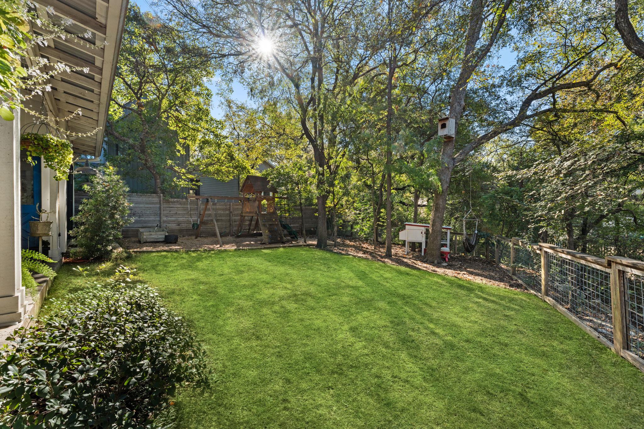 703 E Live Oak St, Austin, TX 78704