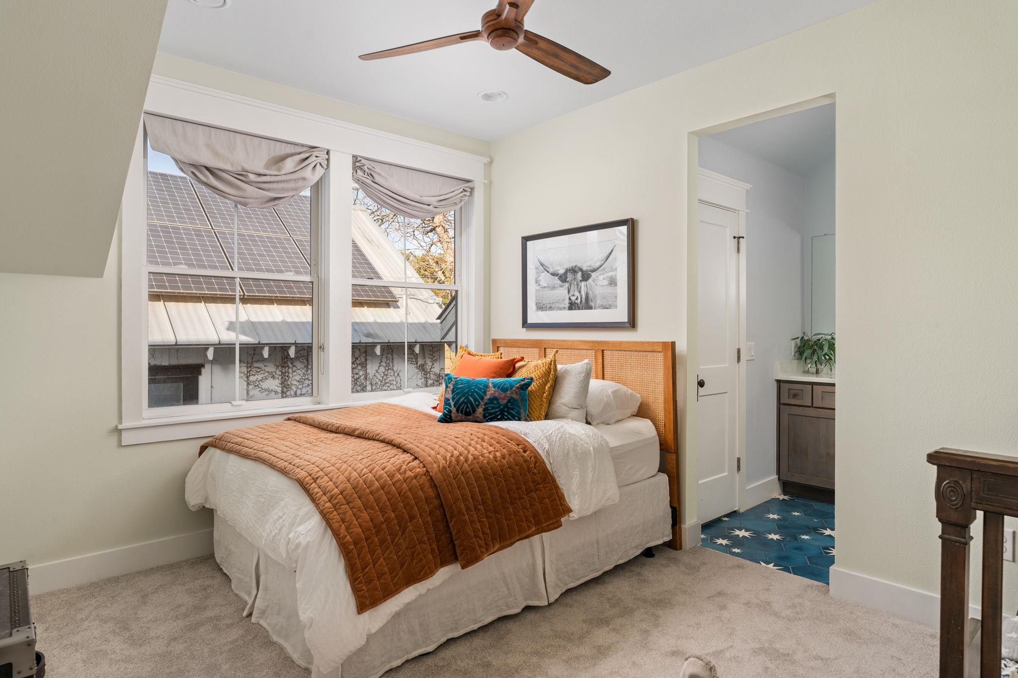 703 E Live Oak St, Austin, TX 78704