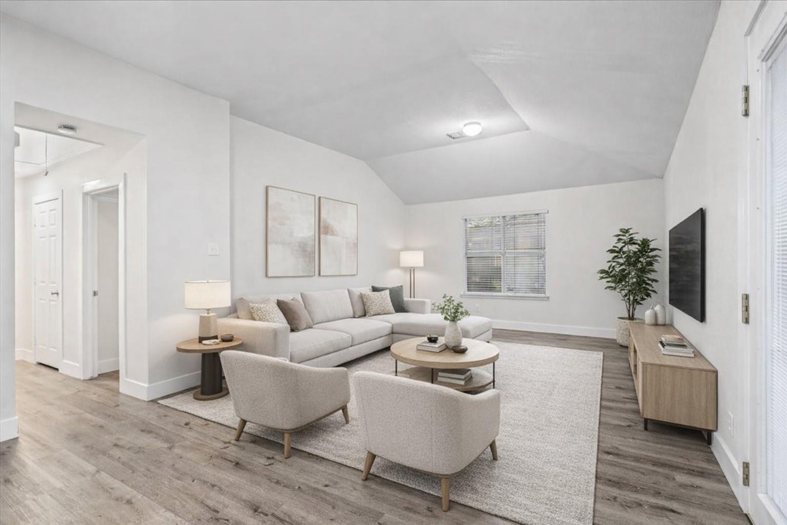 158 Oak River Dr, Cedar Creek, TX 78612