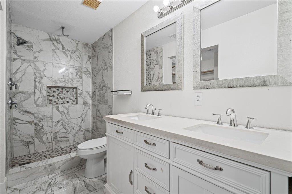 158 Oak River Dr, Cedar Creek, TX 78612