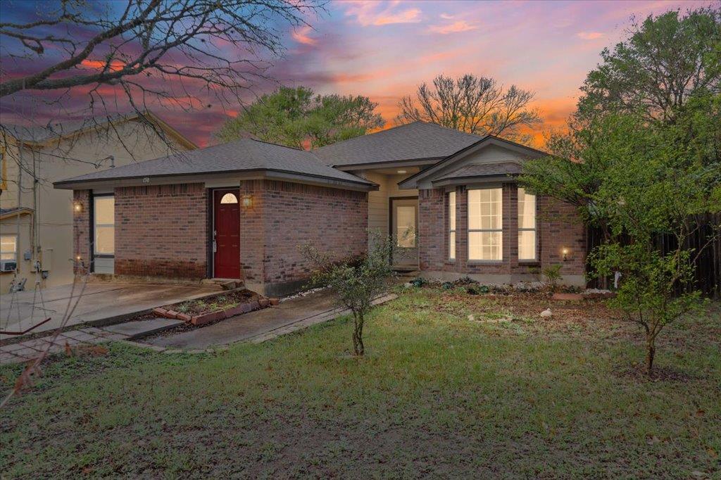 158 Oak River Dr, Cedar Creek, TX 78612