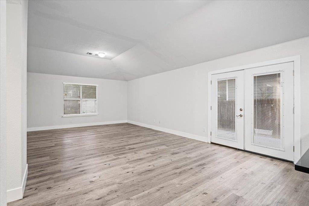 158 Oak River Dr, Cedar Creek, TX 78612