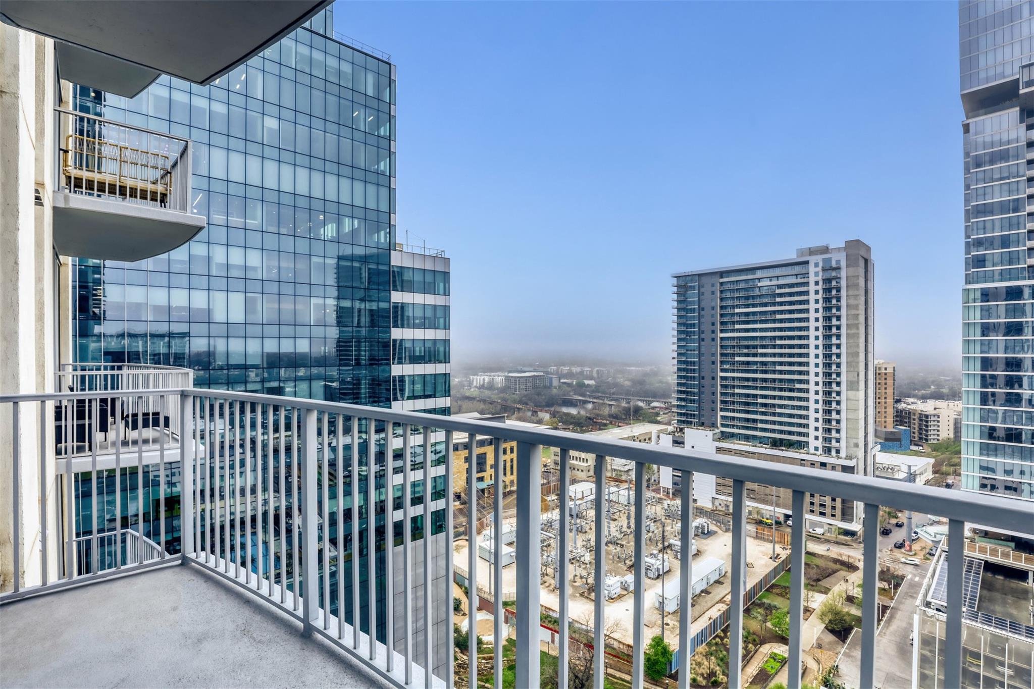 360 Nueces St # 2004, Austin, TX 78701