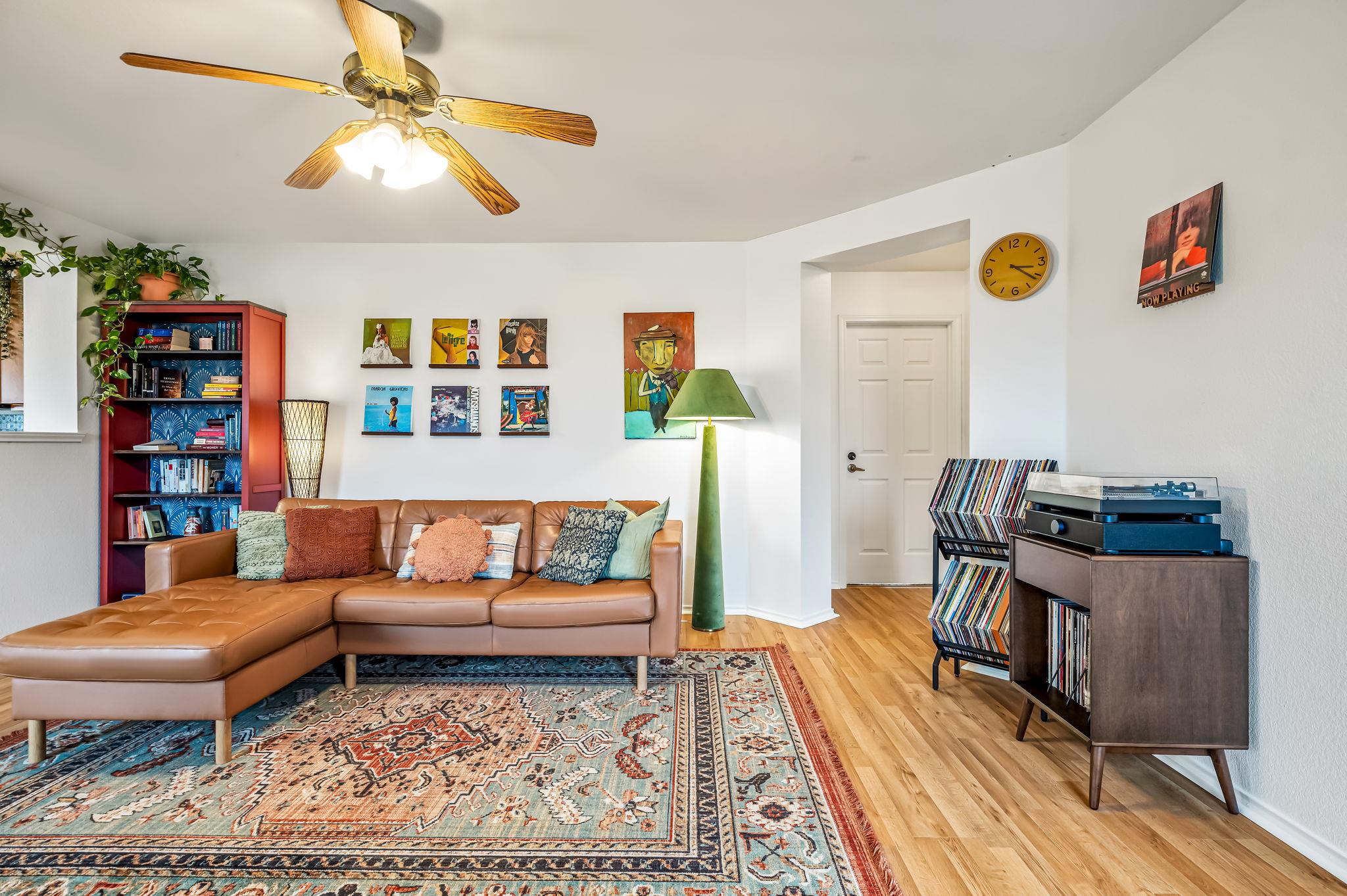 5811 Viewpoint Dr, Austin, TX 78744