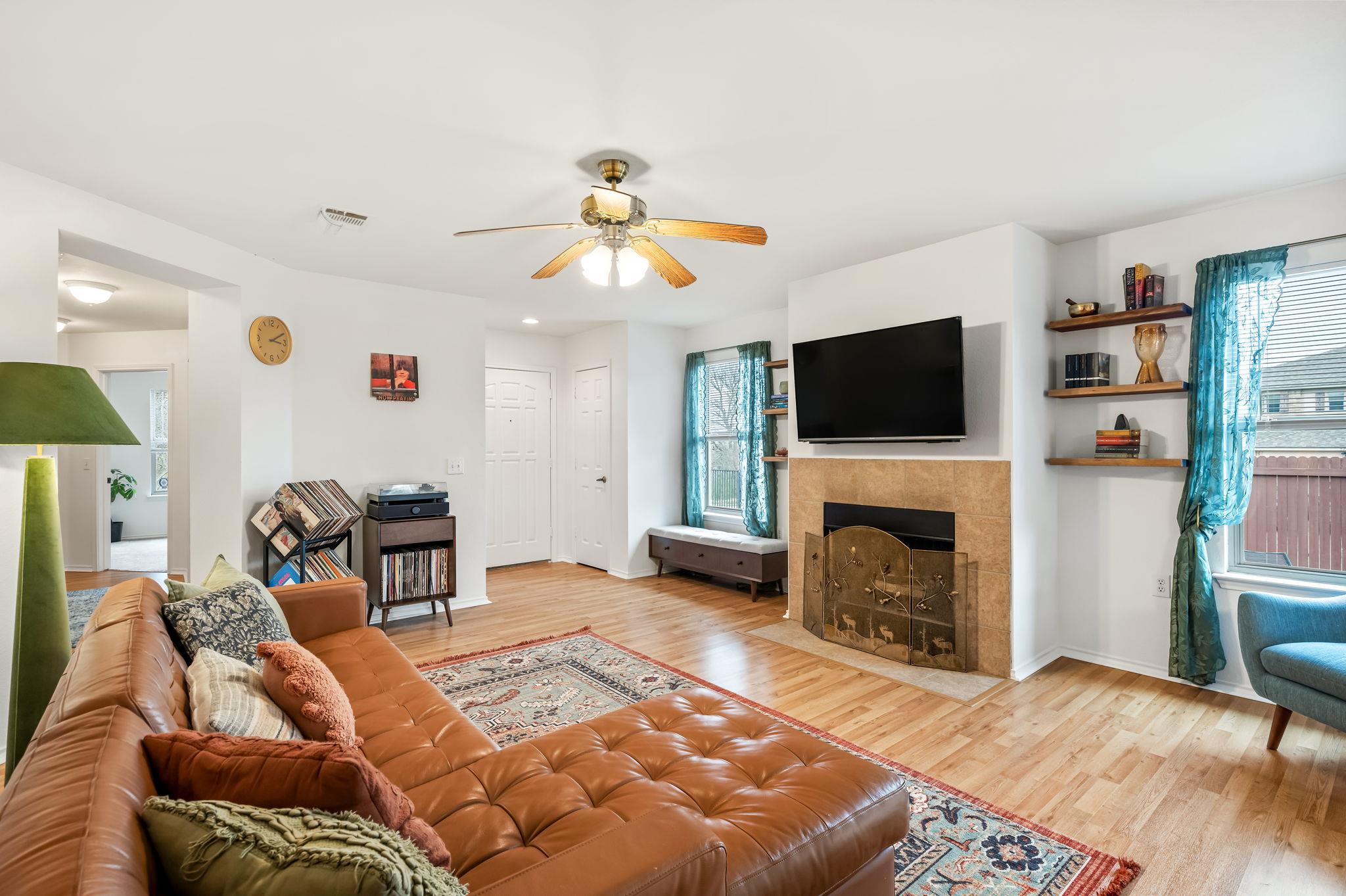 5811 Viewpoint Dr, Austin, TX 78744