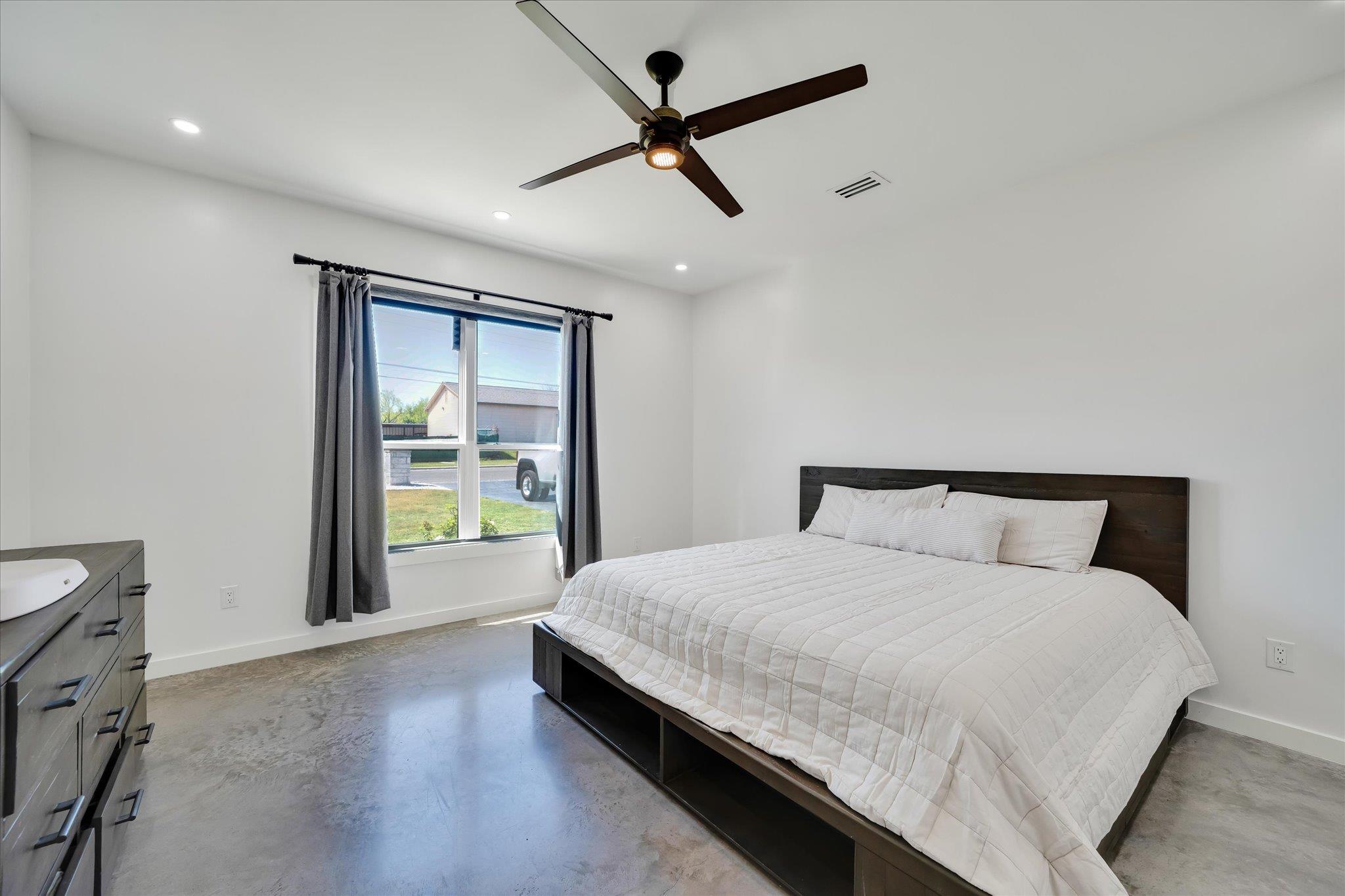 1611 Johnson St, Marble Falls, TX 78654