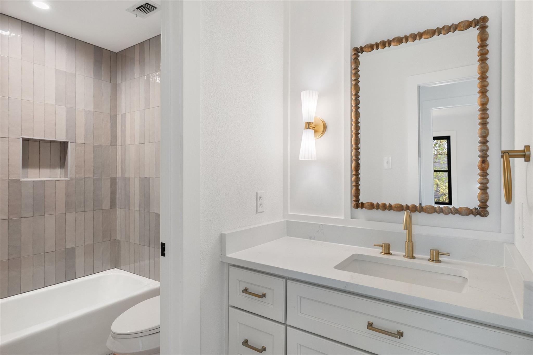 44 Brookhollow Dr, Wimberley, TX 78676