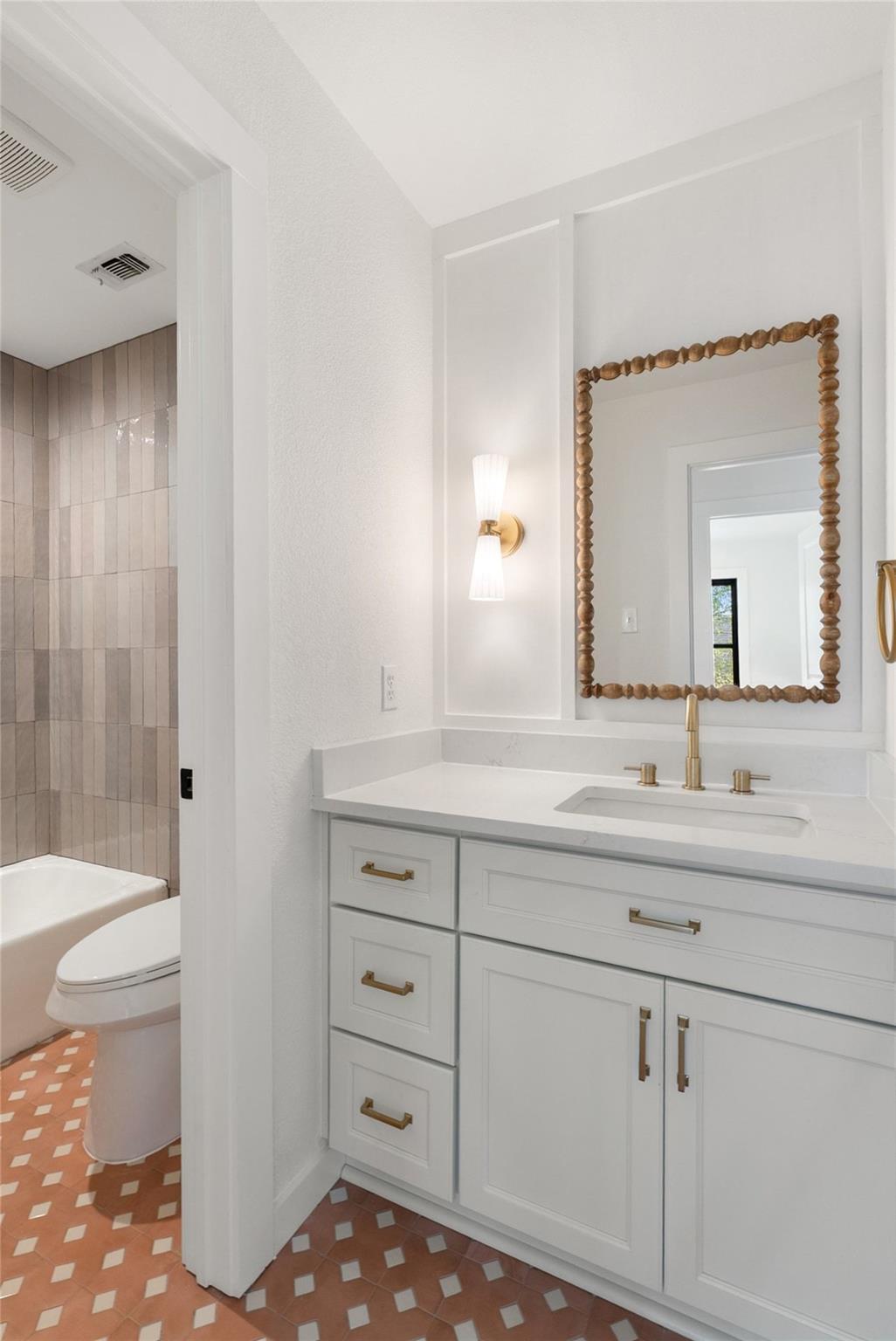 44 Brookhollow Dr, Wimberley, TX 78676