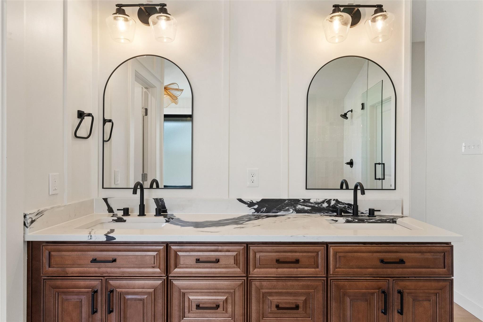 44 Brookhollow Dr, Wimberley, TX 78676