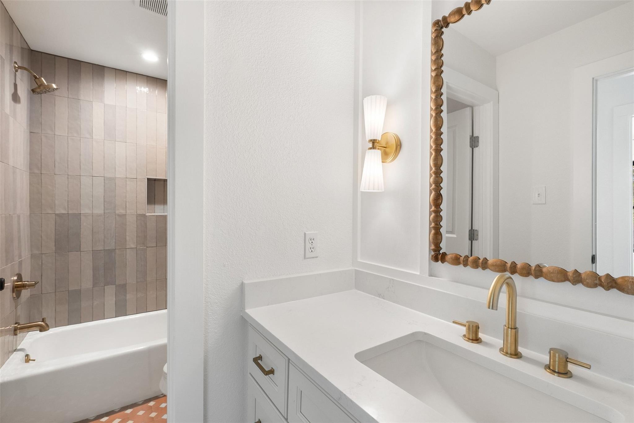 44 Brookhollow Dr, Wimberley, TX 78676